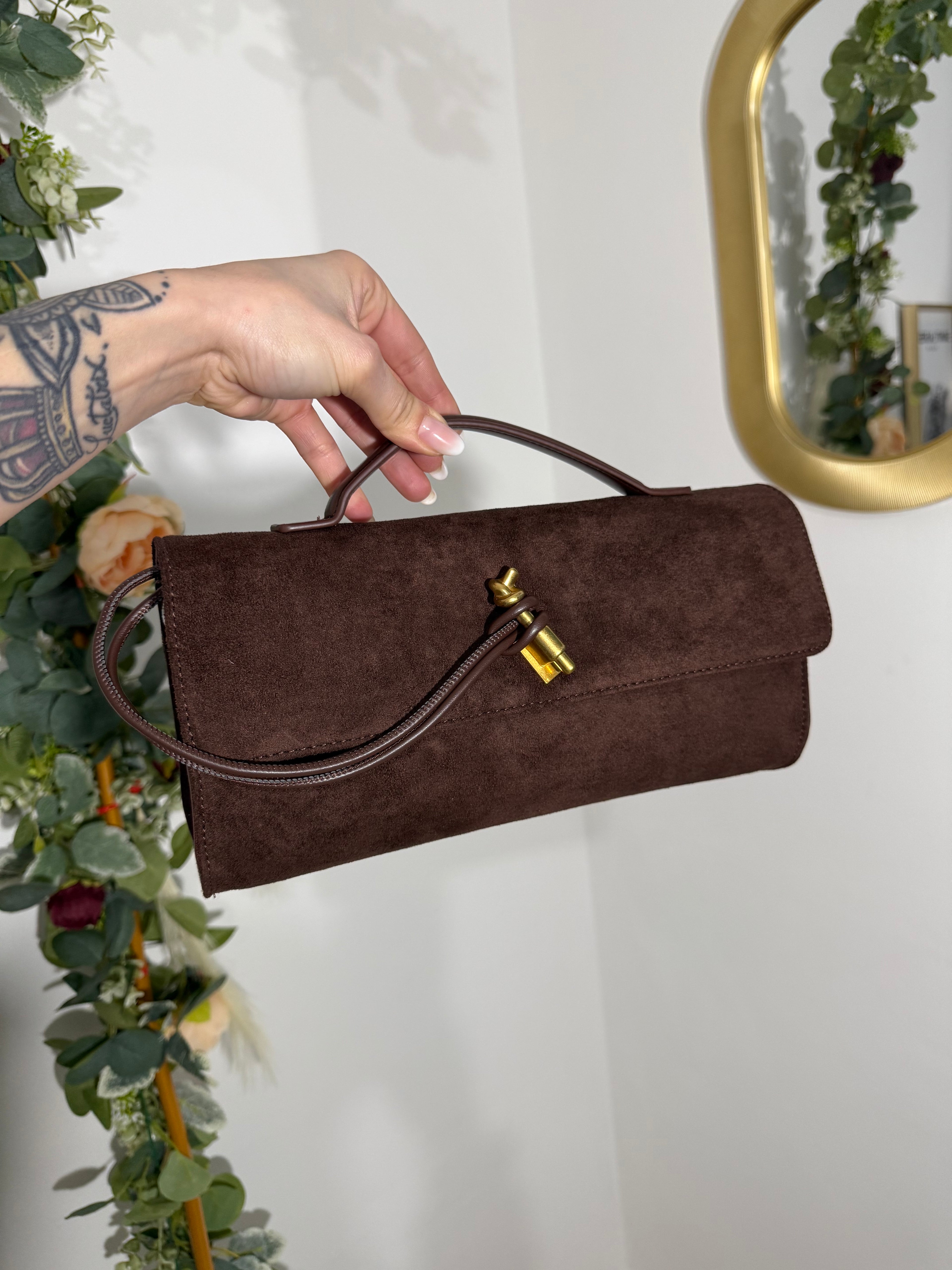 Clutch in camoscio brown