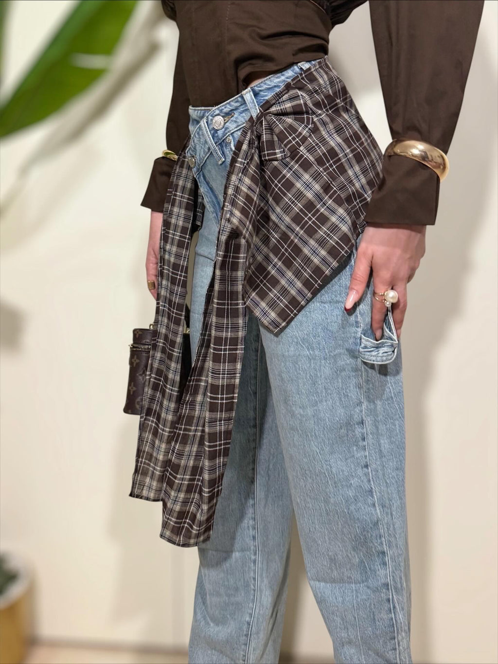 Jeans con foulard quadri