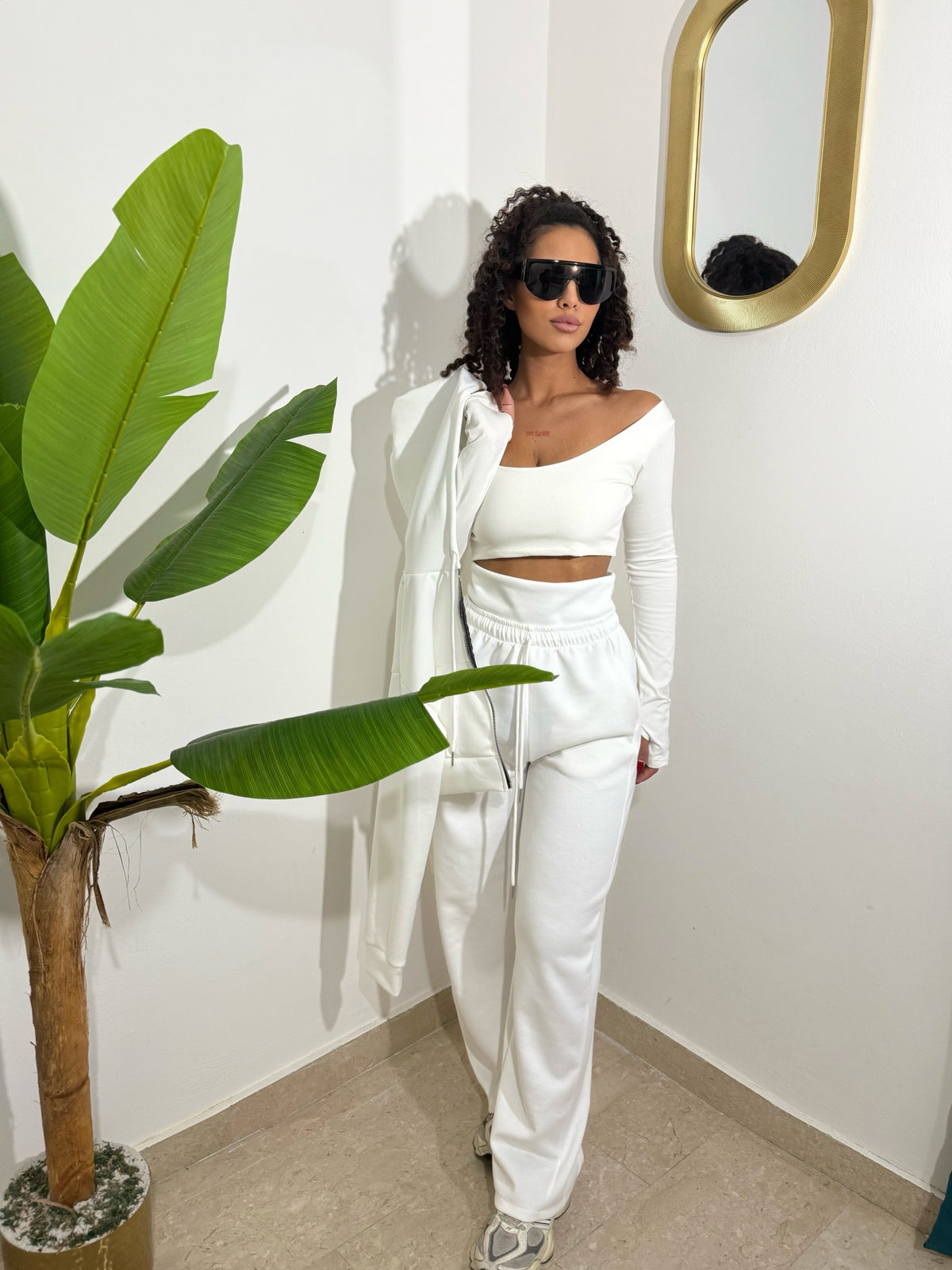Tris Tuta White