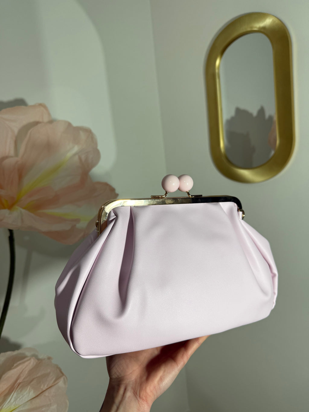 Clutch pink