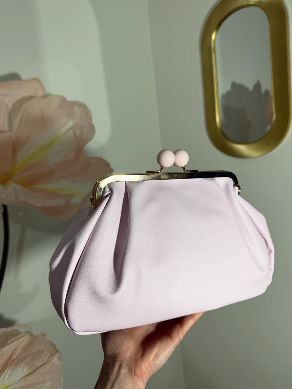 Clutch pink