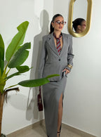 Tailleur gessato con gonna